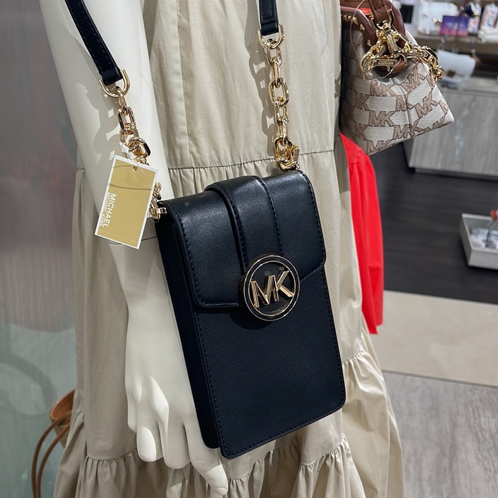 MICHAEL KORS CARMEN SMALL FAUX LEATHER PHONE CROSSBODY BAG - Picture 12 of 16